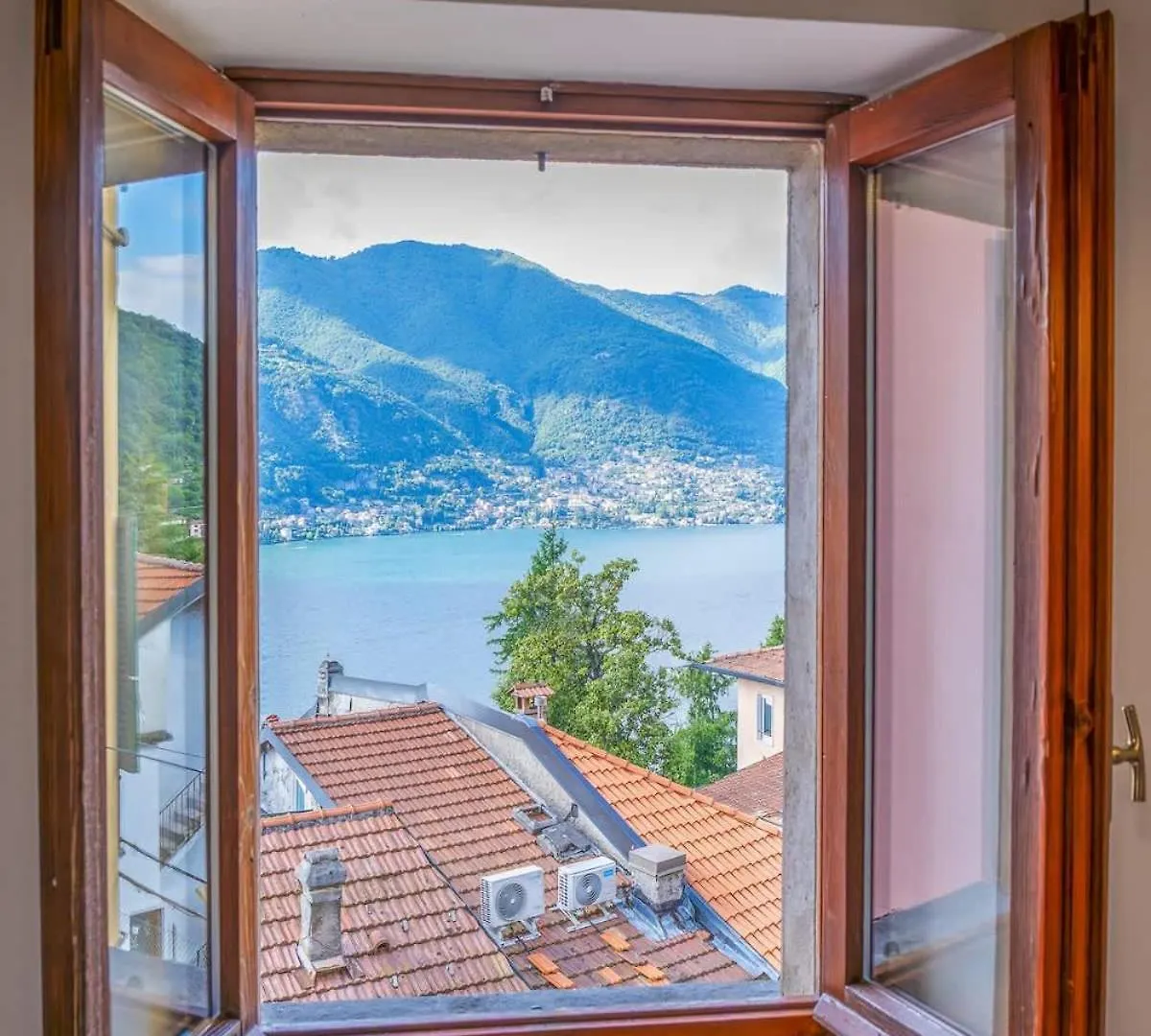 La Finestra Sul Lago Di Como Blevio